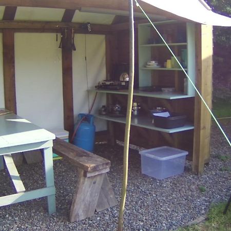 Mill Haven Place Glamping-Yurt 1 Talbenny 外观 照片