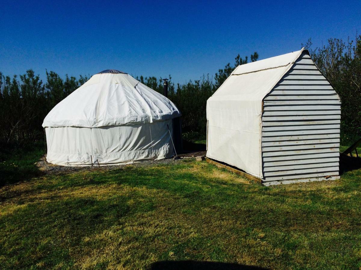 Mill Haven Place Glamping-Yurt 1 Talbenny 外观 照片